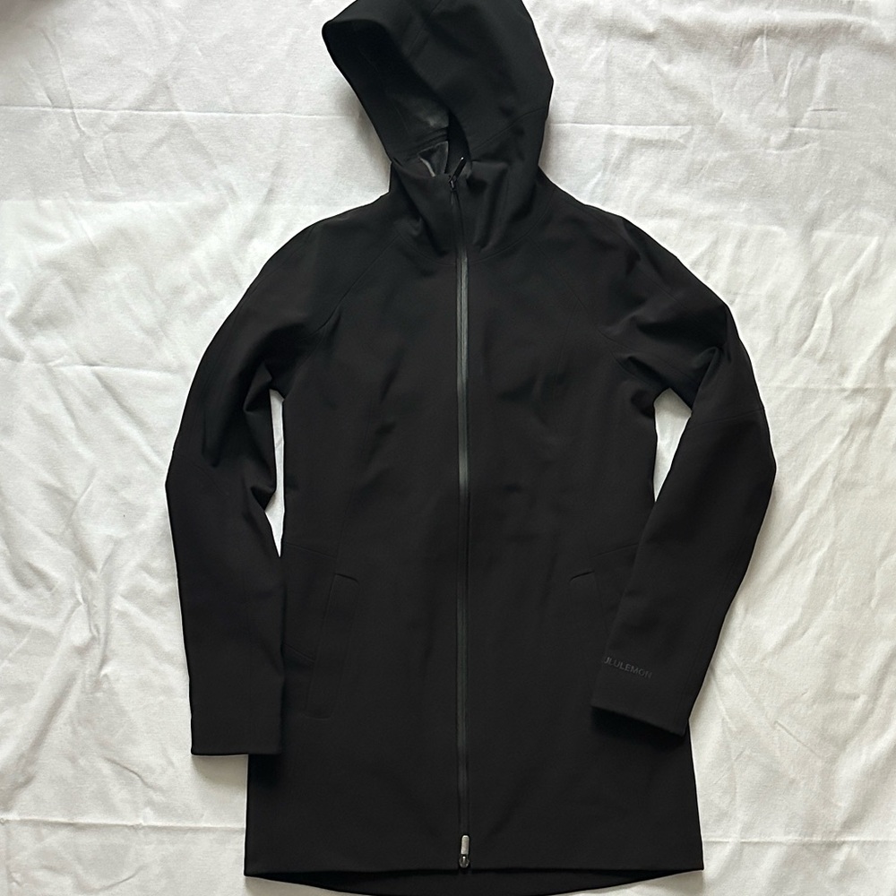 lululemon athletica black hooded insulated coat with cinched waist size 4